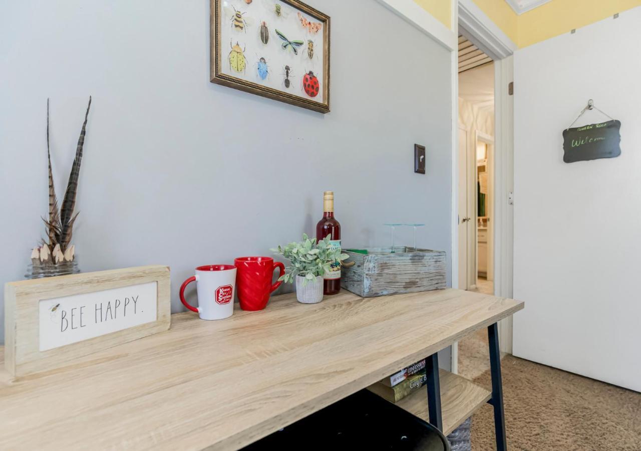 Becky & Marvels 420 Stay - Private Room Kansas City Exterior foto